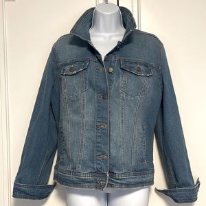 Brand new never worn denim jacket size L